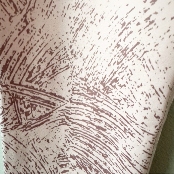 Pink Etching Light n Tight Hi-Rise 7/8 24” RC (8-10) - Picture 6 of 12